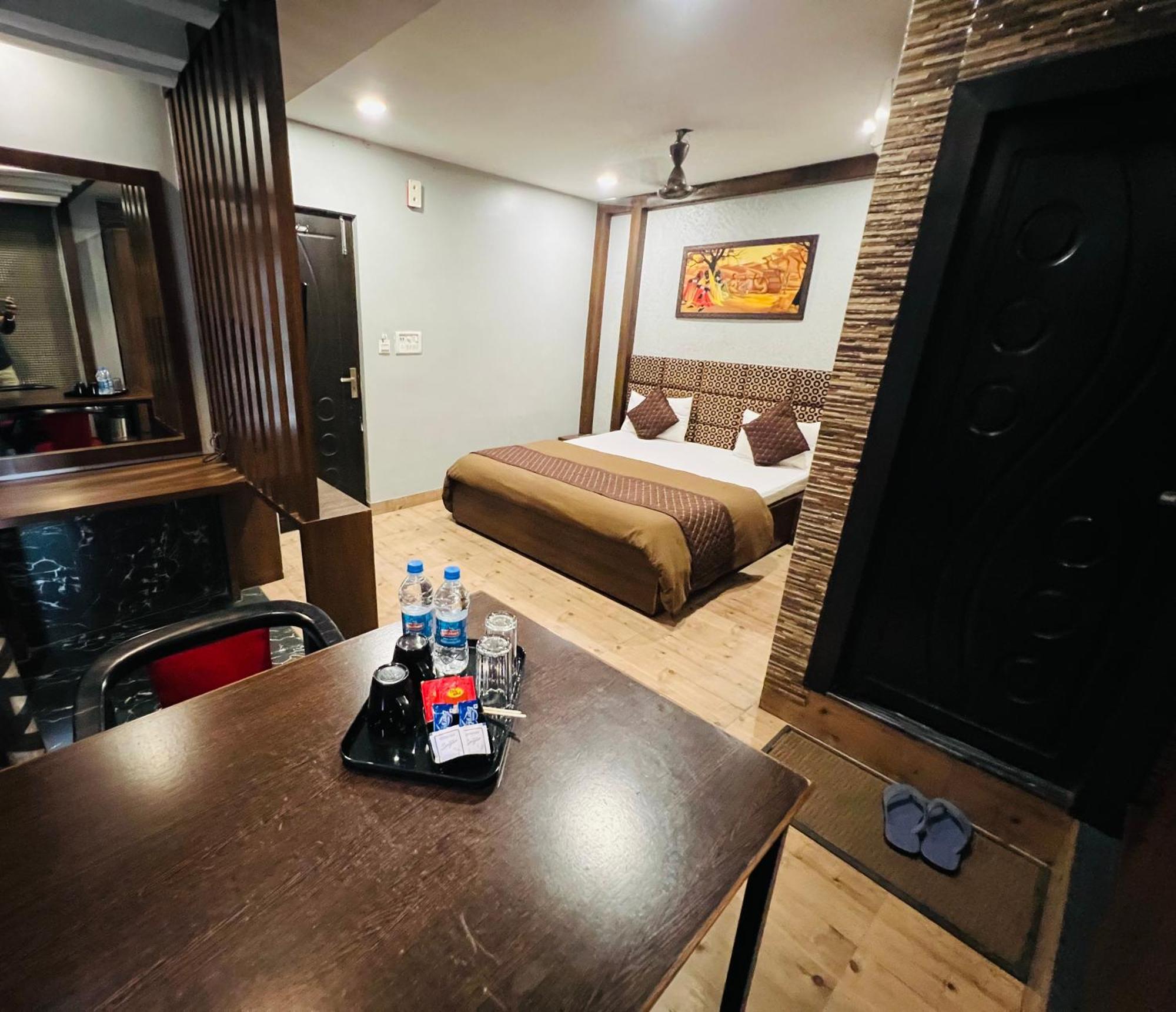 Hotel Sabera 西里古里 外观 照片