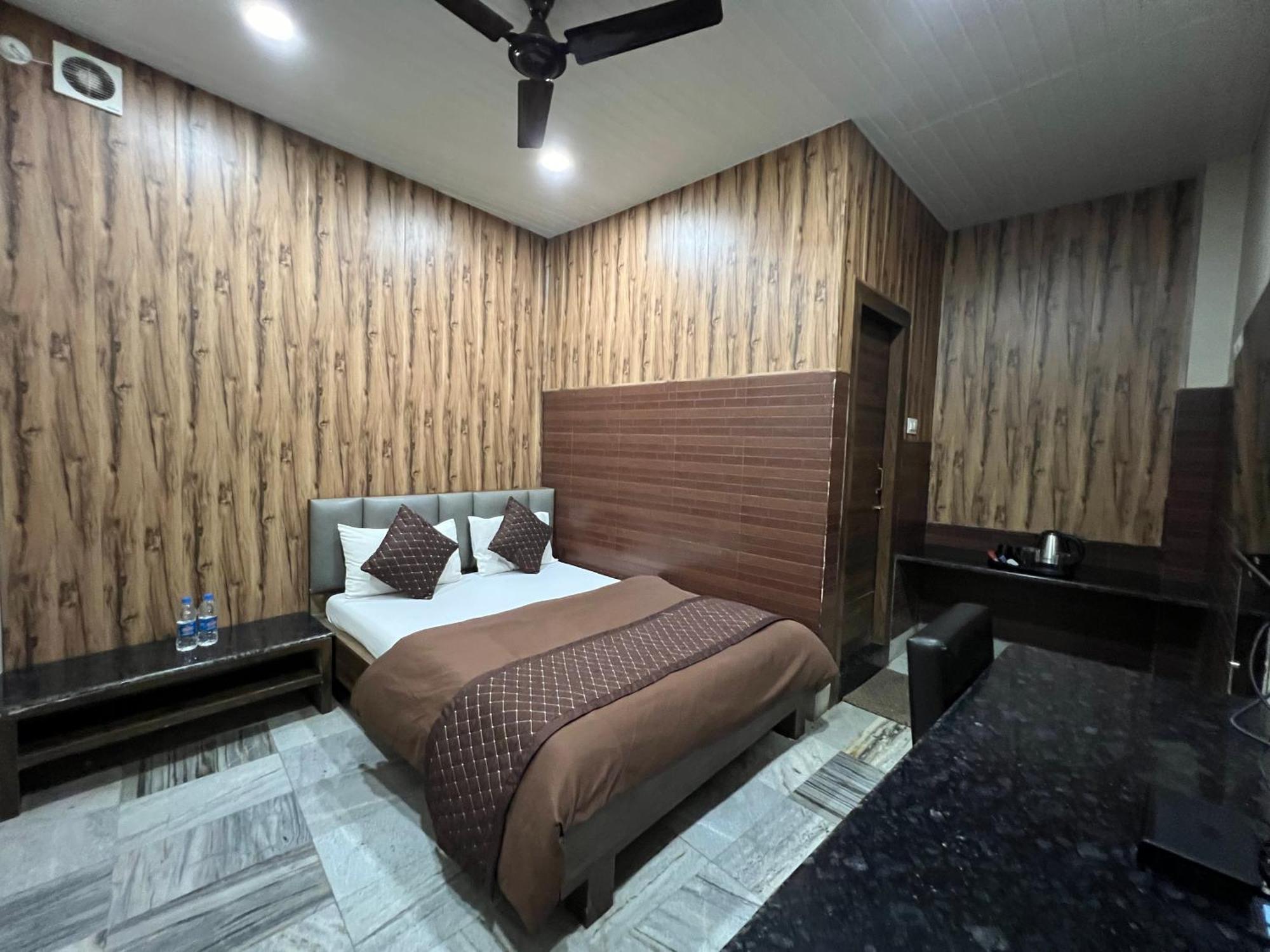 Hotel Sabera 西里古里 外观 照片