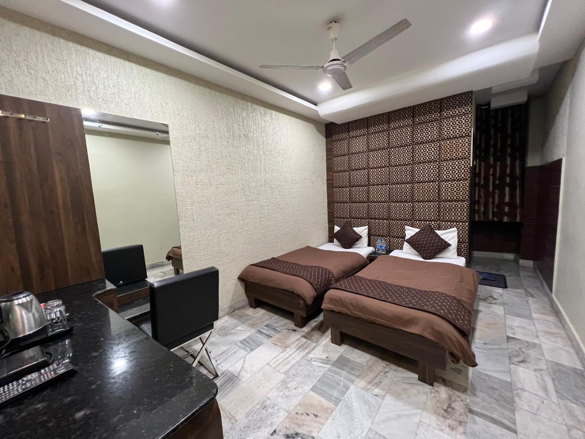 Hotel Sabera 西里古里 外观 照片