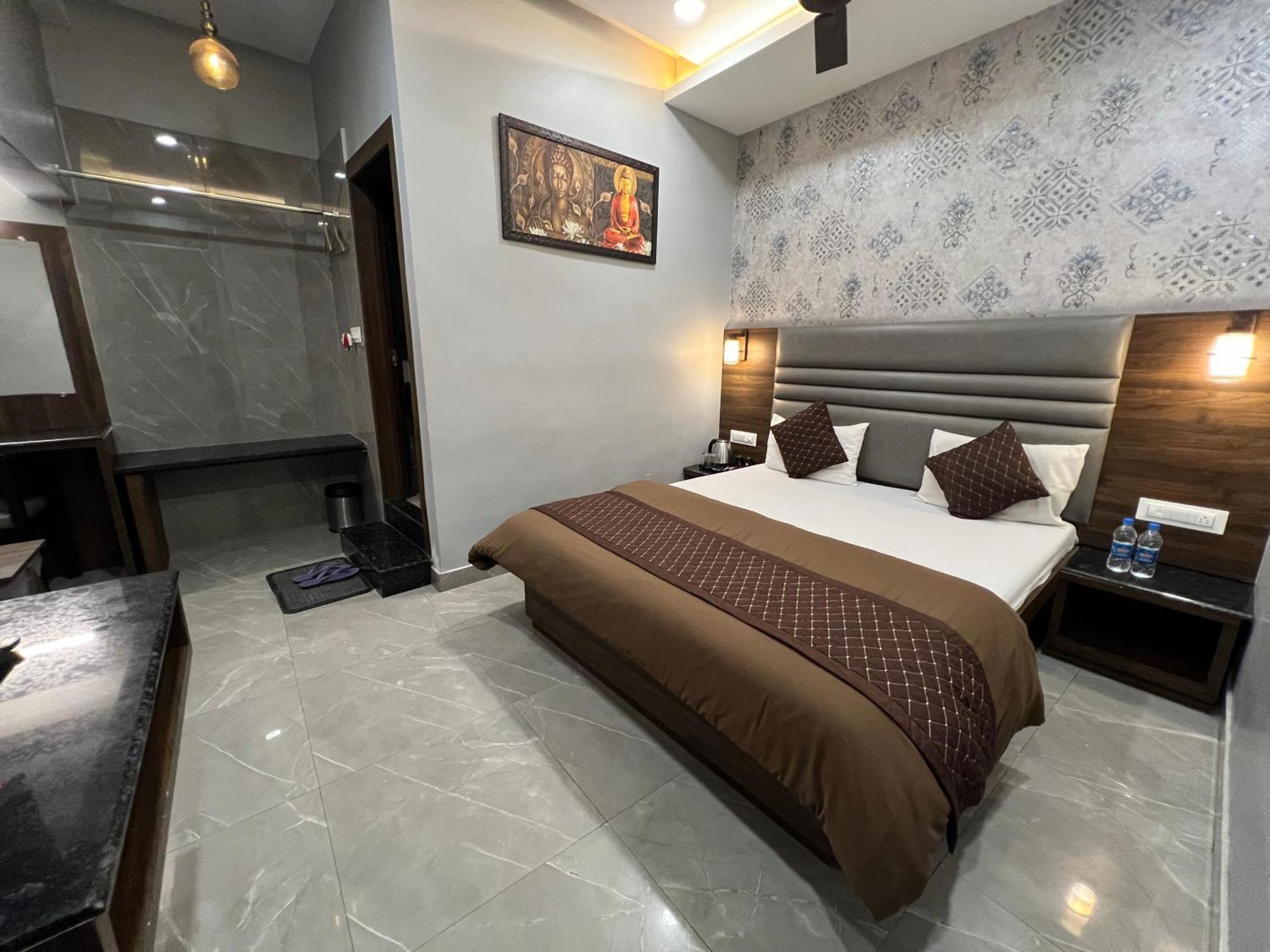 Hotel Sabera 西里古里 外观 照片