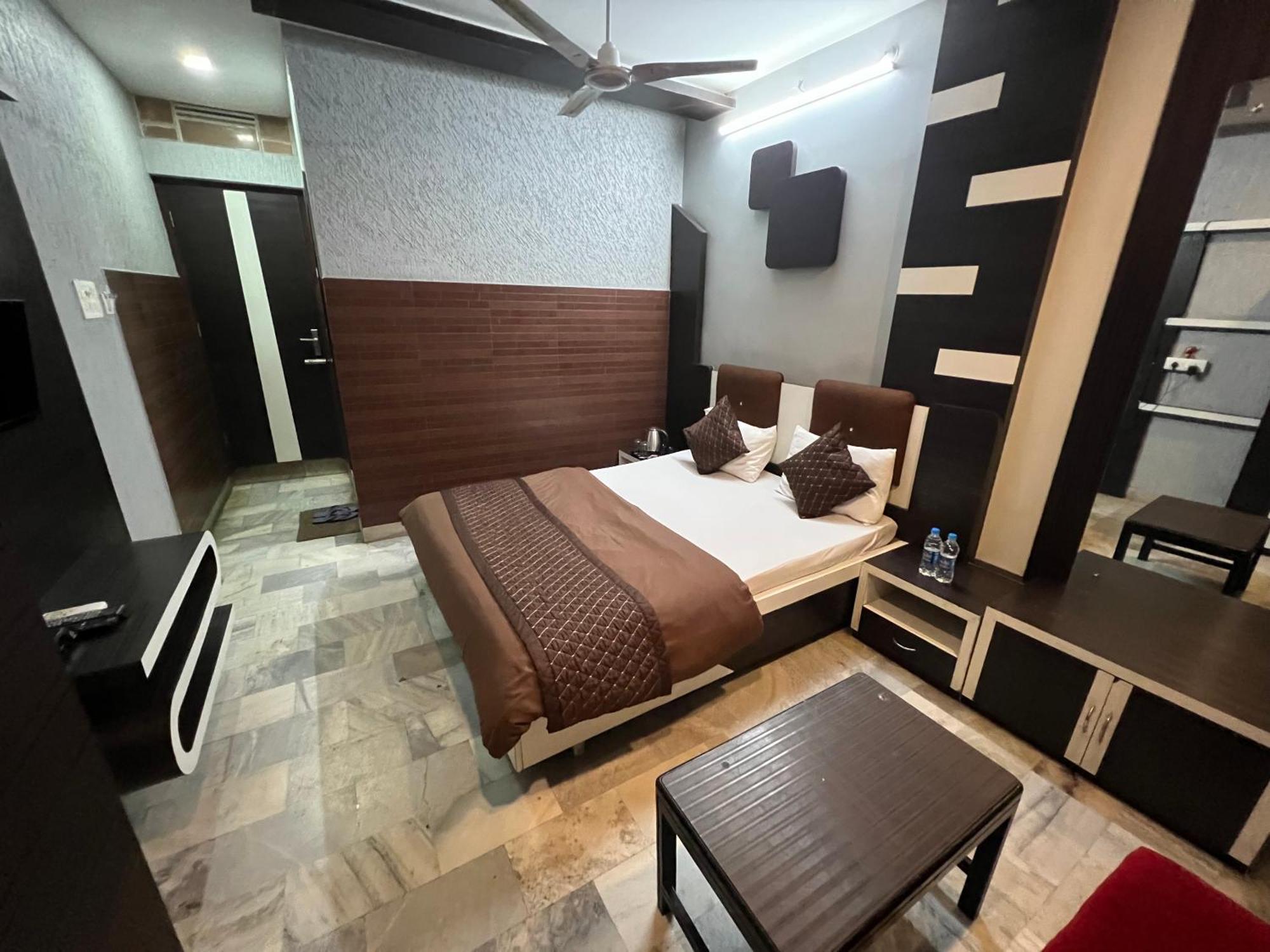 Hotel Sabera 西里古里 外观 照片