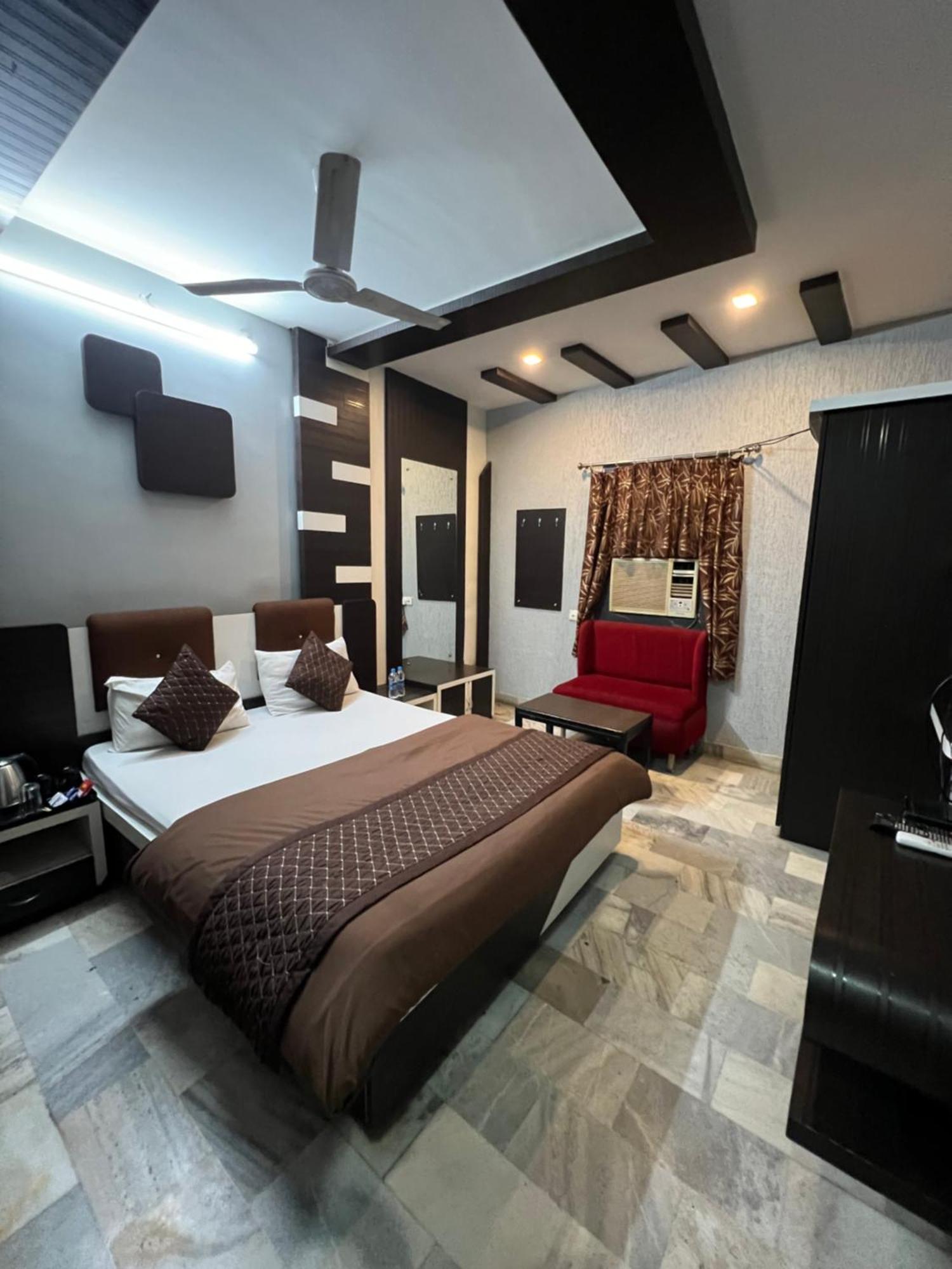 Hotel Sabera 西里古里 外观 照片