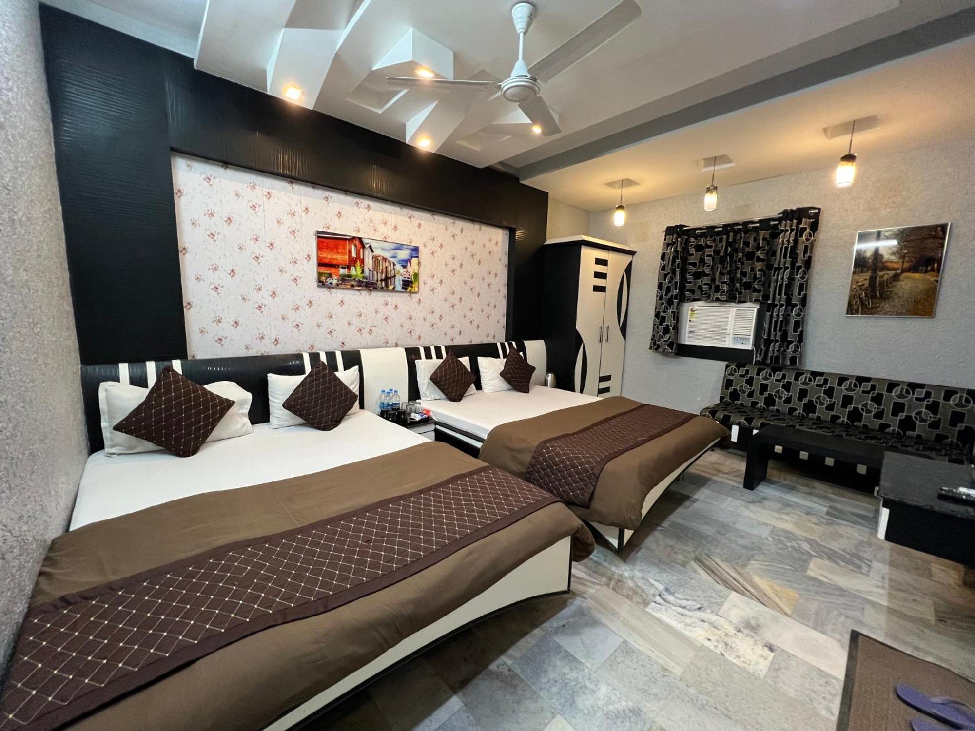 Hotel Sabera 西里古里 外观 照片