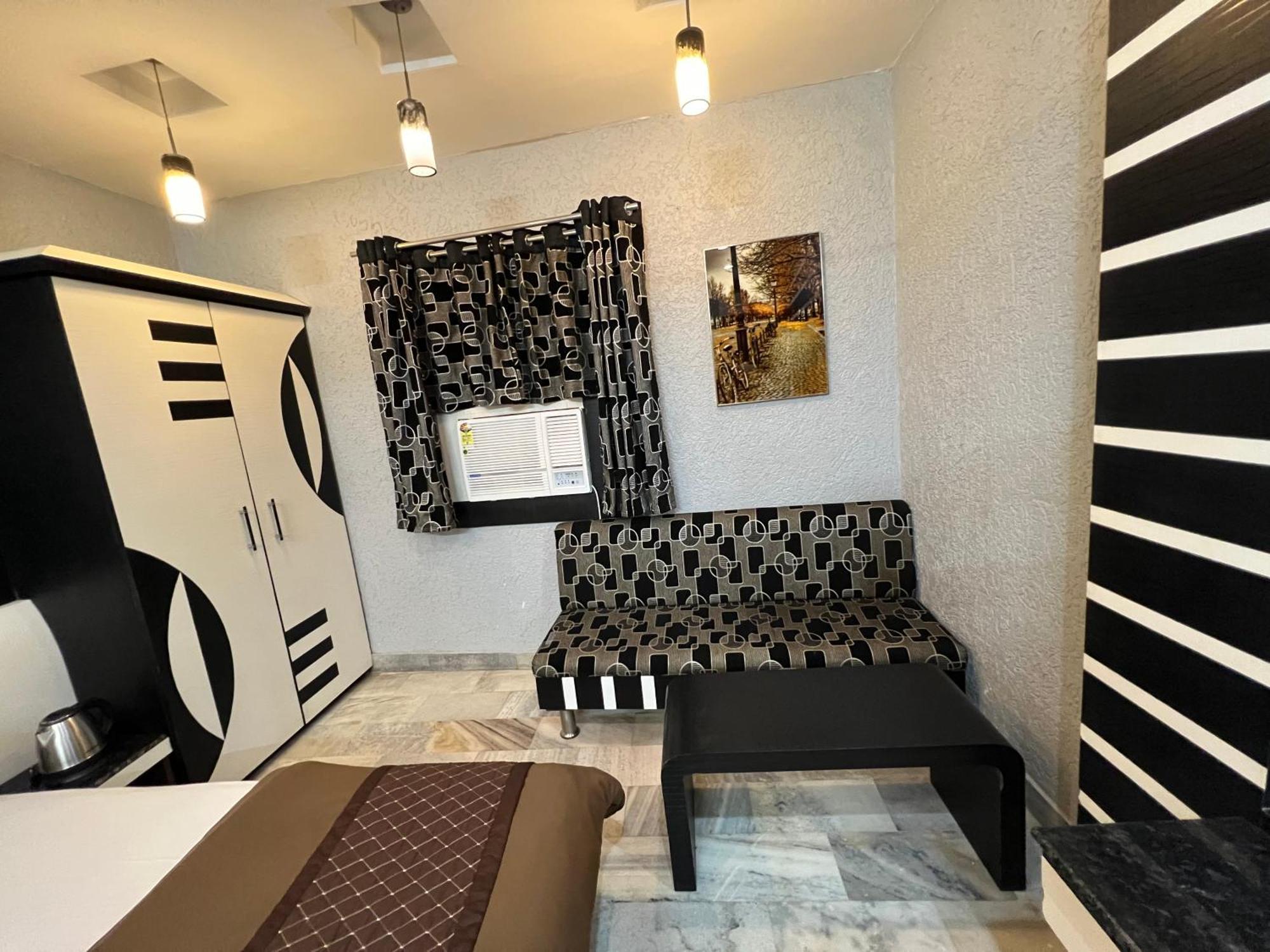 Hotel Sabera 西里古里 外观 照片