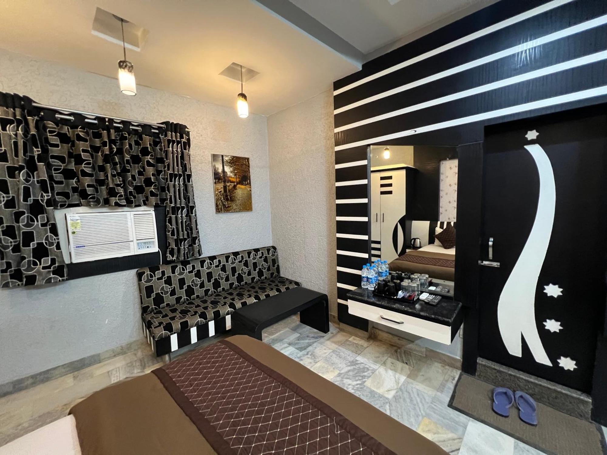 Hotel Sabera 西里古里 外观 照片